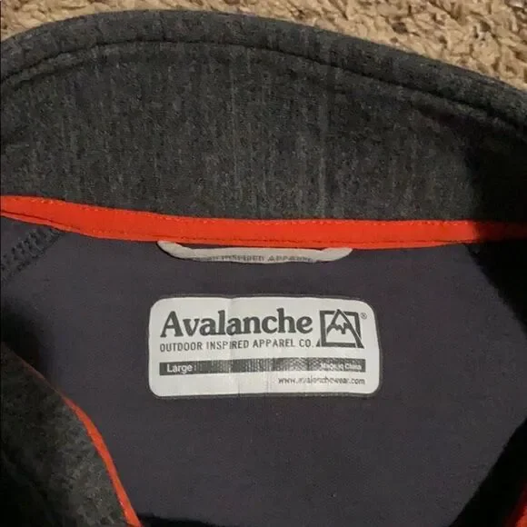 Avalanche jacket - Picture 2 of 3